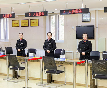 C座前厅